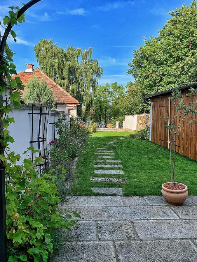 Penzion Secese Telc Bagian luar foto